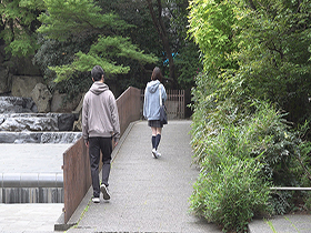 近所で見つけたパンチラ女子校生Ｒちゃんと失神キメセク遊び【素人投稿】　サンプル画像08